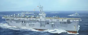 Колекция от модели TRUMPETER 05369 в мащаб 1:350 USS CVE-26 Sangamon