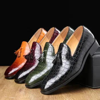 Мъжки бизнес Модела Обувки Oxfords От Кожата С Остър Пръсти На Нисък Ток С Четки, Конци, Монофонични Дишаща Топ